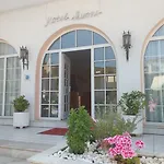 Mironi & Victoria 호텔 2*