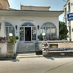 호텔 Mironi & Victoria 2*