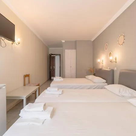 Mironi & Victoria 2*