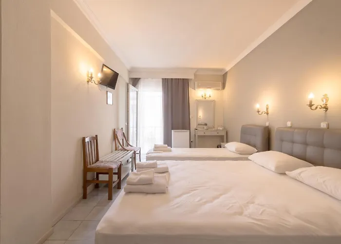 Hotel Mironi & Victoria 2*