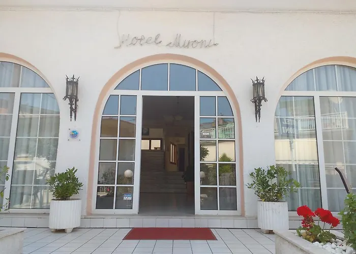 Mironi & Victoria 2*